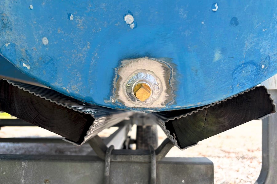 pontoon plug back weld